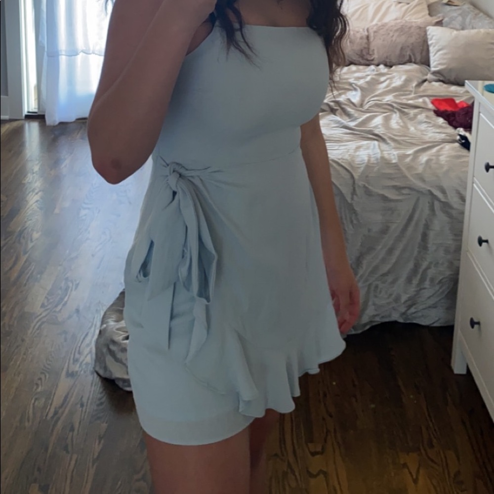 Light blue day dress with side tie